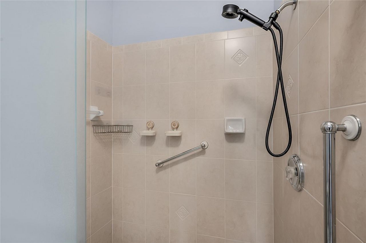 2645 73rd Court W, Unit 123, Bradenton, FL 34209 Photo