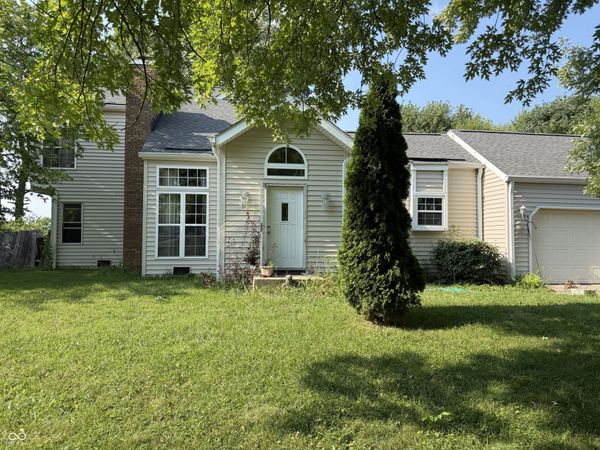 5586 W Beechwood Lane , New Palestine, IN 46163