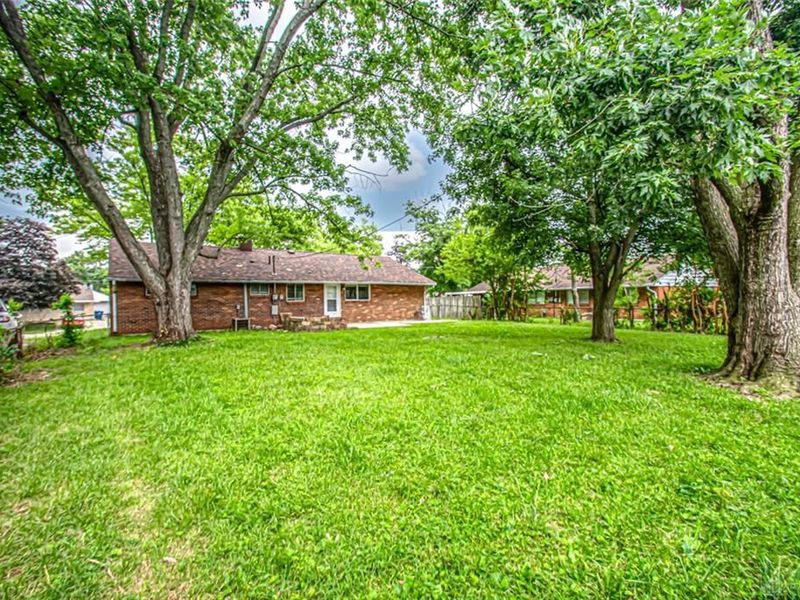 6111 Rosebury Drive, Huber Heights, OH 45424 Photo 17