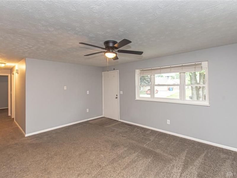 6111 Rosebury Drive, Huber Heights, OH 45424 Photo 5