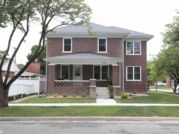 1436 Avenue F, Fort Madison, IA 52627
