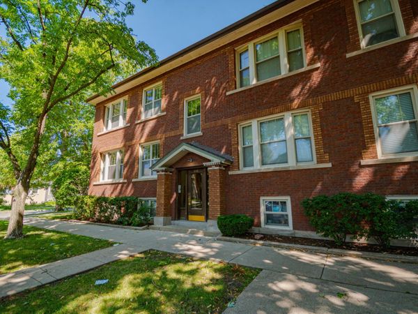 646 Adams Street , Unit 1W, Oak Park, IL 60304