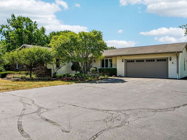 6797 MANCHESTER Road , South Beloit, IL 61080