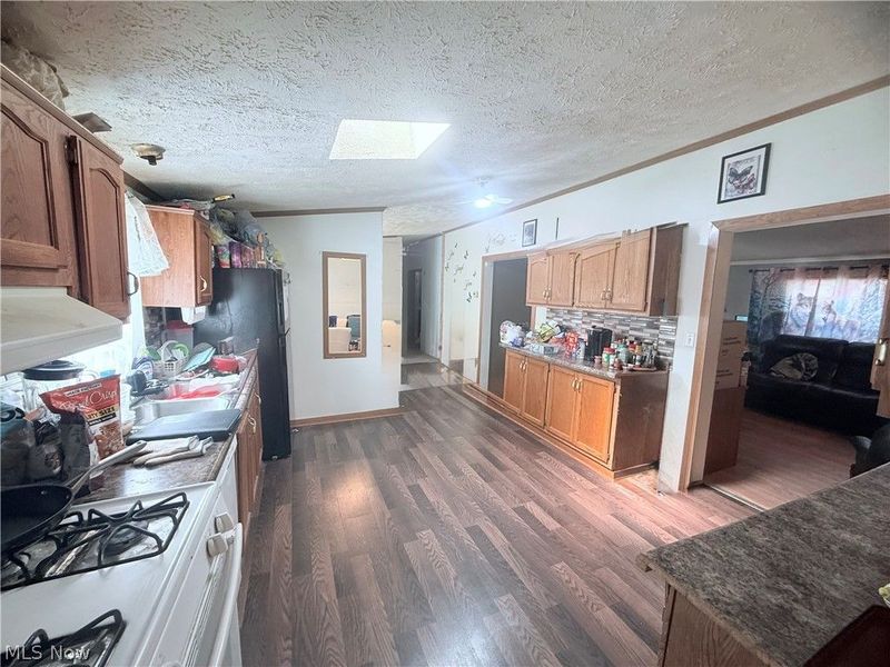 1241 N Park Circle, Brookfield, OH 44403 Photo 9