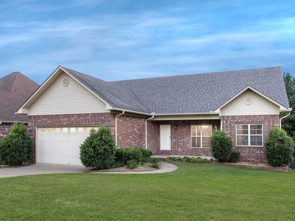 18 Chemin Court, Little Rock, AR 72223