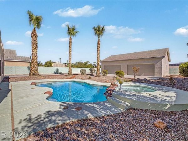 8508 Brody Marsh Avenue, Las Vegas, NV 89143