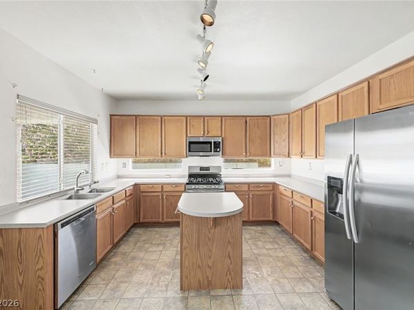 8508 Brody Marsh Avenue , Las Vegas, NV 89143