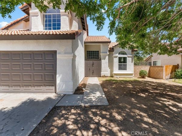 709 Whitlatch, Lancaster, CA 93535