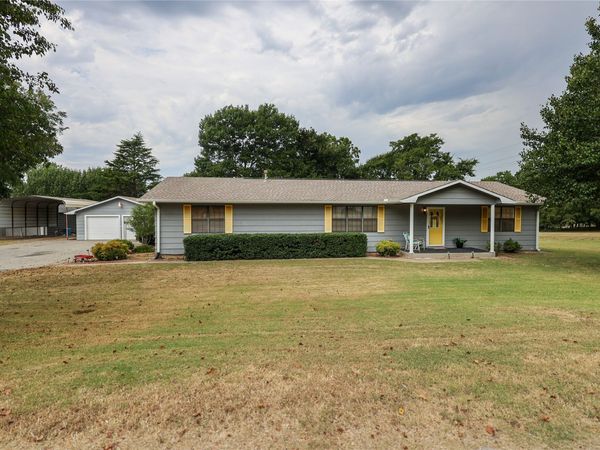 2030 Castle Rock Drive , Sulphur, OK 73086