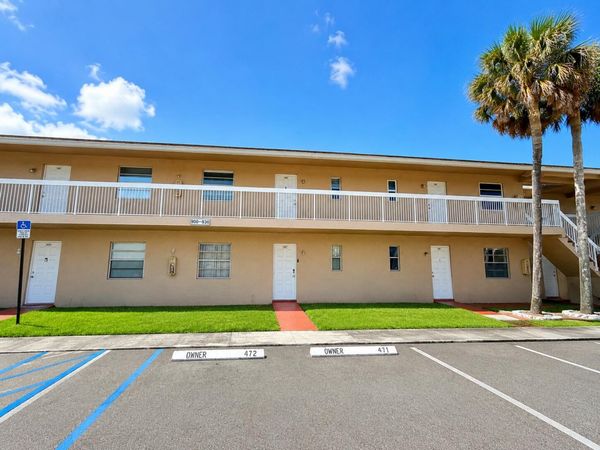 918 TWIN LAKES Drive, Unit 8-M, Coral Springs, FL 33071