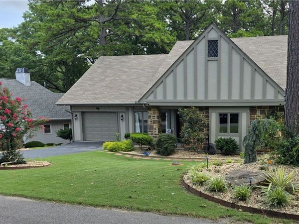 9 Norwood Lane, Bella Vista, AR 72714
