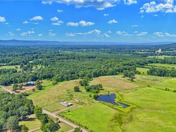 10972 C Cowger Lane , Dardanelle, AR 72834