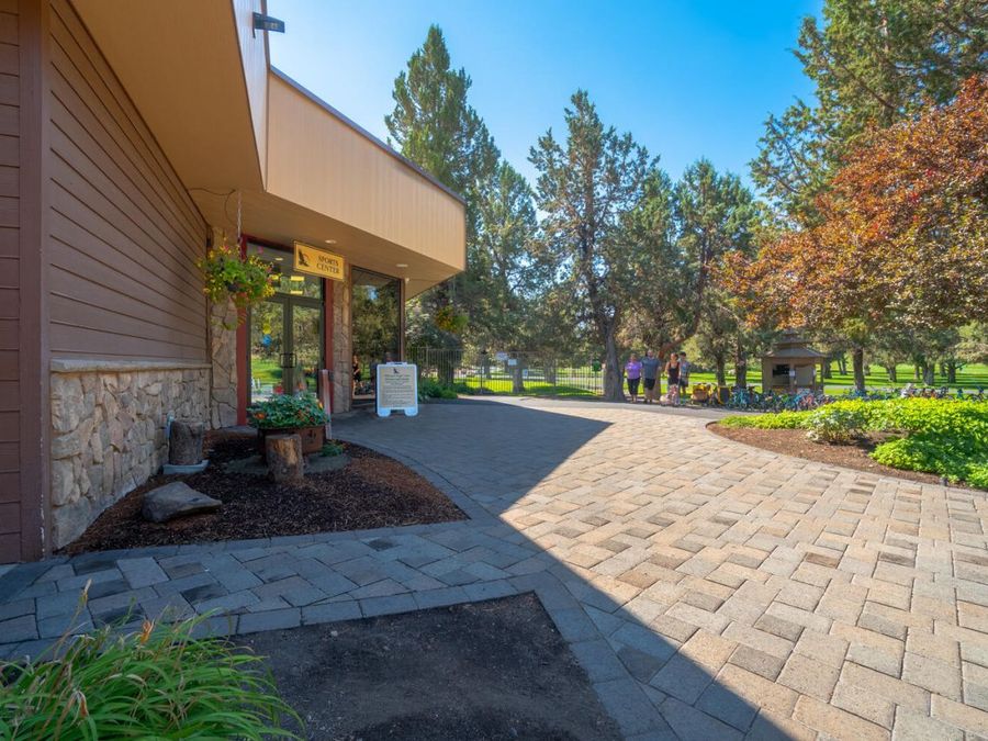 Property Image 100