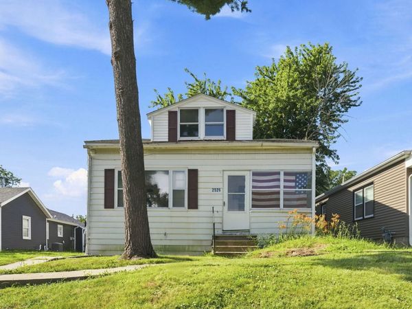 2526 23rd Avenue , Rock Island, IL 61201