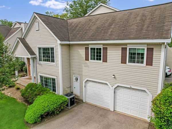 6412 Fremont Drive, Unit 6412, Hanover Park, IL 60133