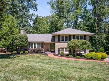933 Rothowood Road, Lynchburg, VA 24503