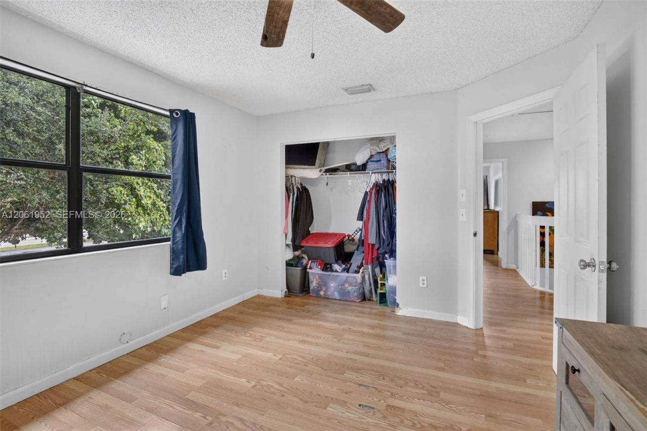 1580 SW 87th Ter, Pembroke Pines, FL 33025 Photo