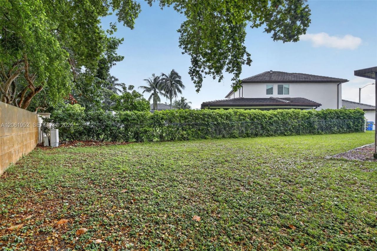 1580 SW 87th Ter, Pembroke Pines, FL 33025 Photo