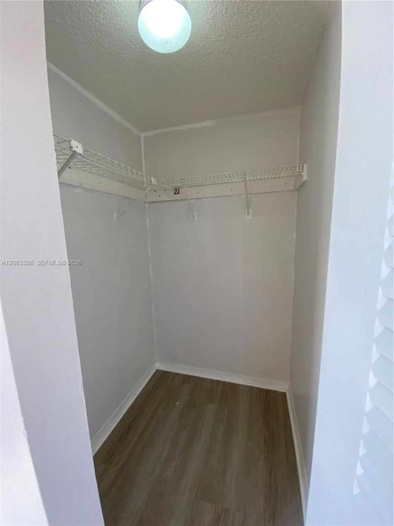 556 NW 114th Ave, Unit 203, Sweetwater, FL 33172 Photo