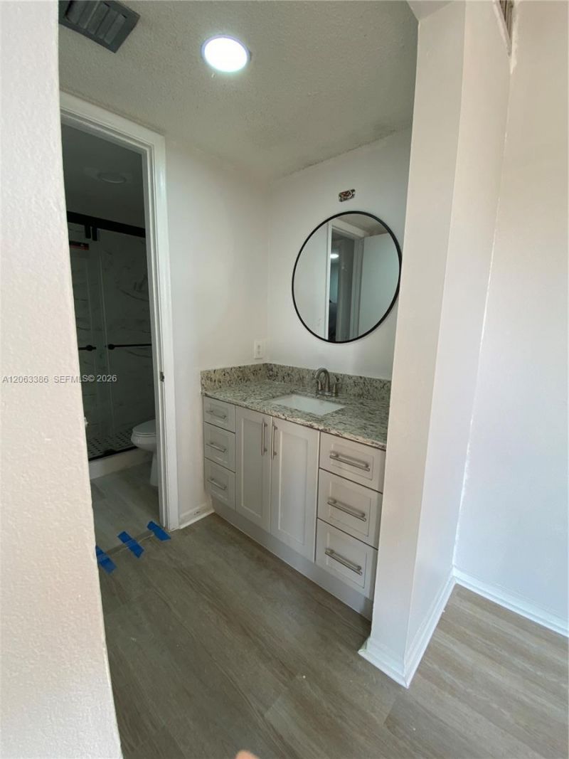 556 NW 114th Ave, Unit 203, Sweetwater, FL 33172 Photo