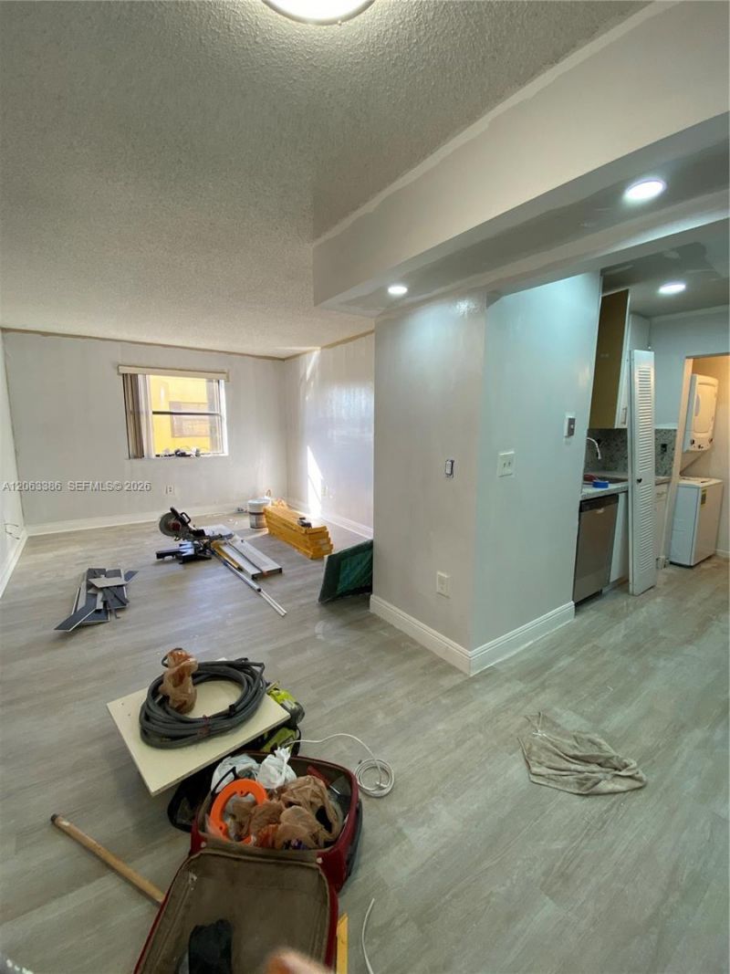556 NW 114th Ave, Unit 203, Sweetwater, FL 33172 Photo