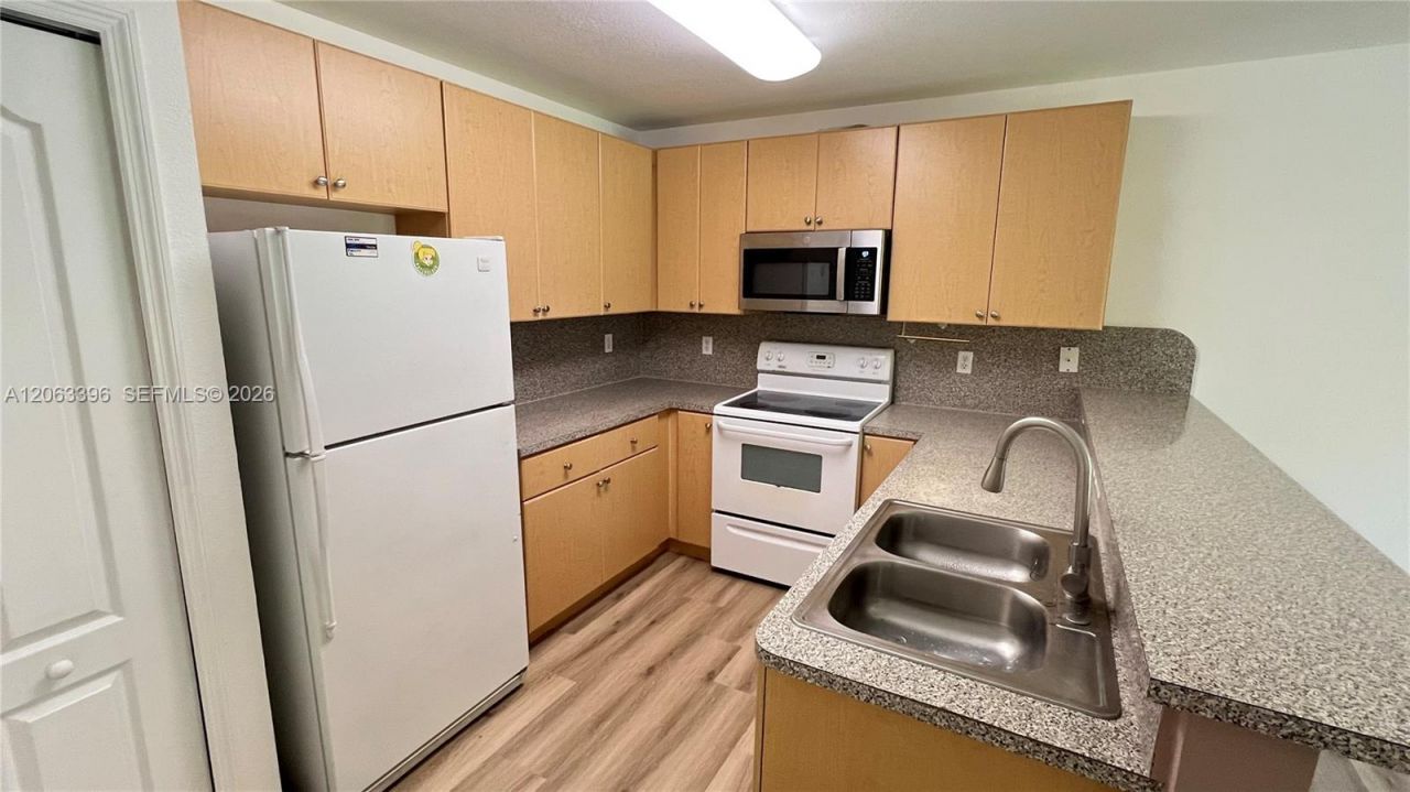 22721 SW 88 Pl , Unit 9-19, Cutler Bay, FL 33190 Photo