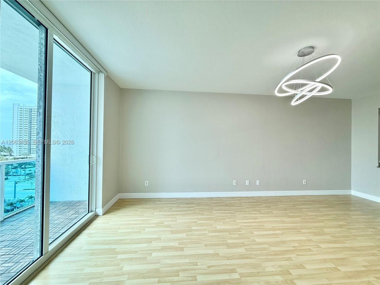1945 S Ocean Dr, Unit 710, Hallandale Beach, FL 33009 Photo