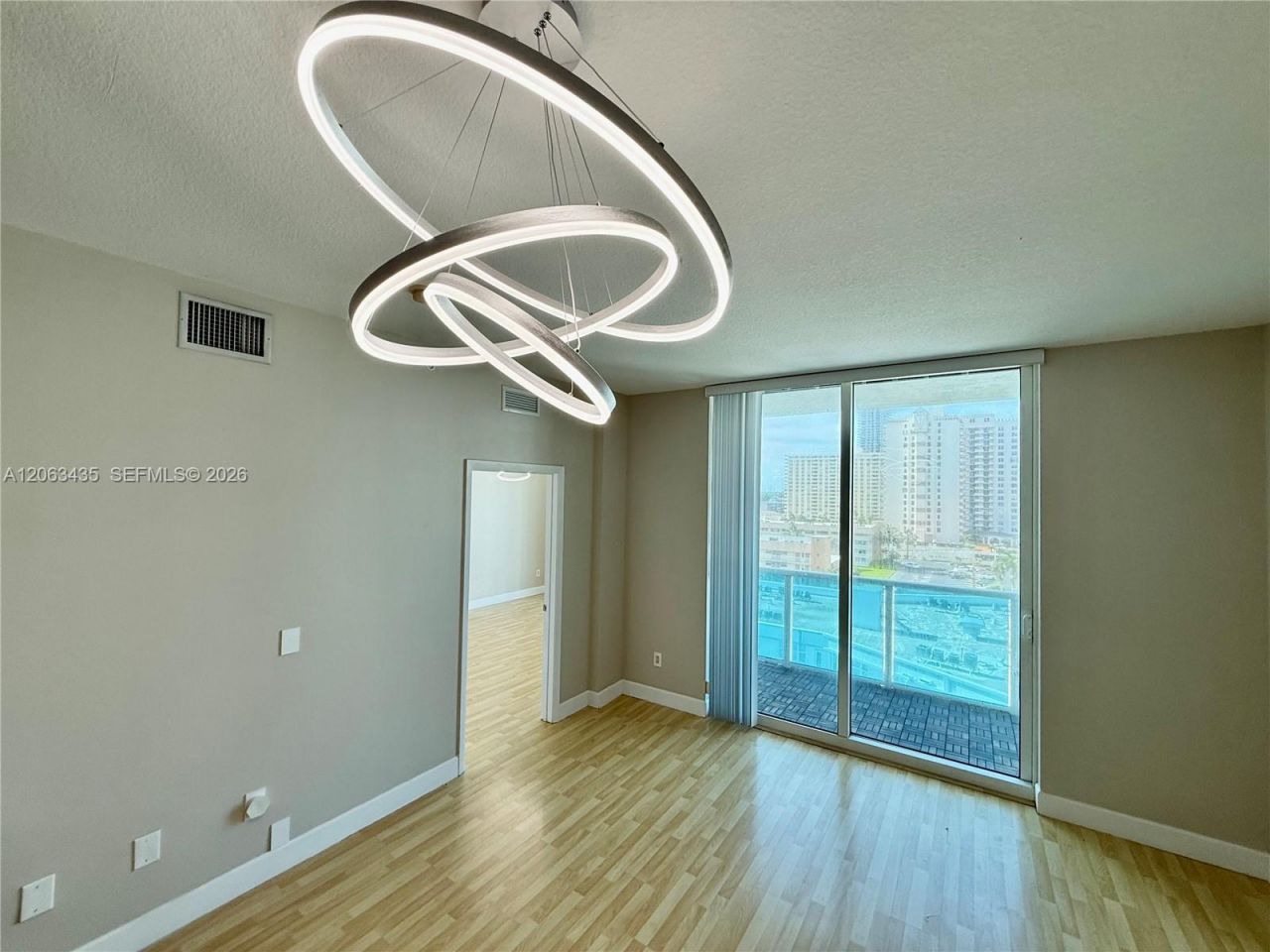 1945 S Ocean Dr, Unit 710, Hallandale Beach, FL 33009 Photo