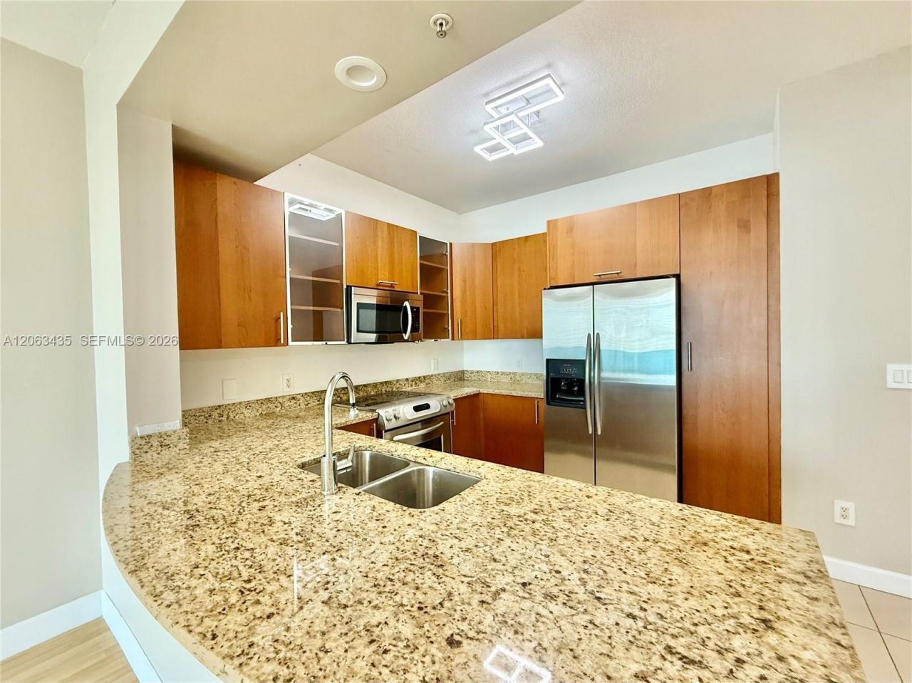 1945 S Ocean Dr, Unit 710, Hallandale Beach, FL 33009 Photo