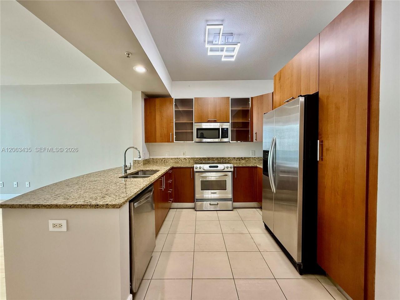 1945 S Ocean Dr, Unit 710, Hallandale Beach, FL 33009 Photo