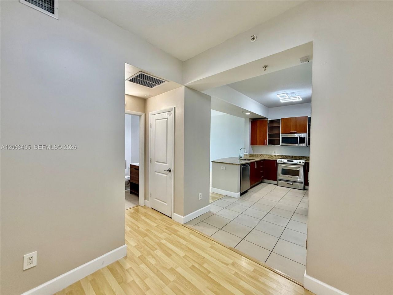 1945 S Ocean Dr, Unit 710, Hallandale Beach, FL 33009 Photo