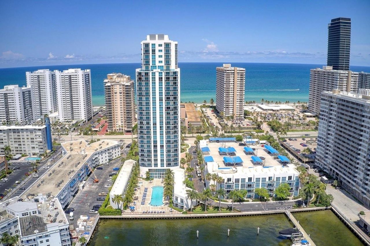 1945 S Ocean Dr, Unit 710, Hallandale Beach, FL 33009 Photo