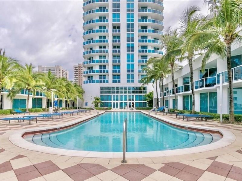 1945 S Ocean Dr, Unit 710, Hallandale Beach, FL 33009 Photo