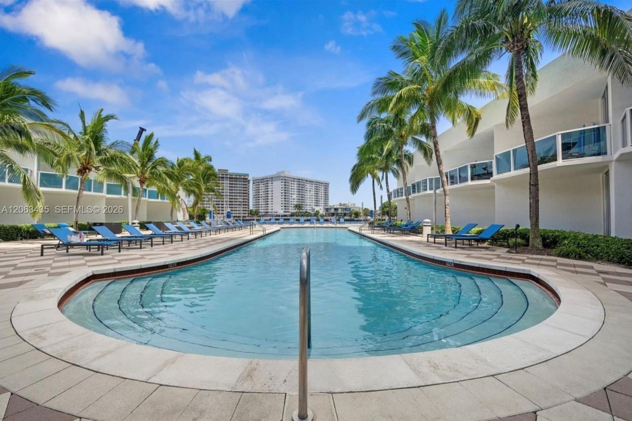 1945 S Ocean Dr, Unit 710, Hallandale Beach, FL 33009 Photo