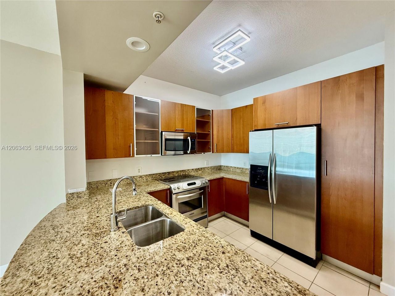 1945 S Ocean Dr, Unit 710, Hallandale Beach, FL 33009 Photo
