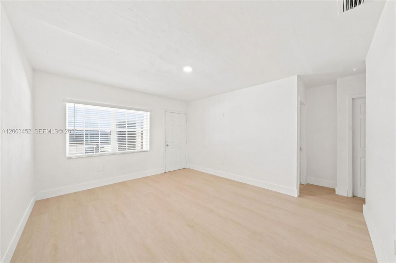 1172 NW 64th St, Unit 1172, Miami, FL 33150 Photo