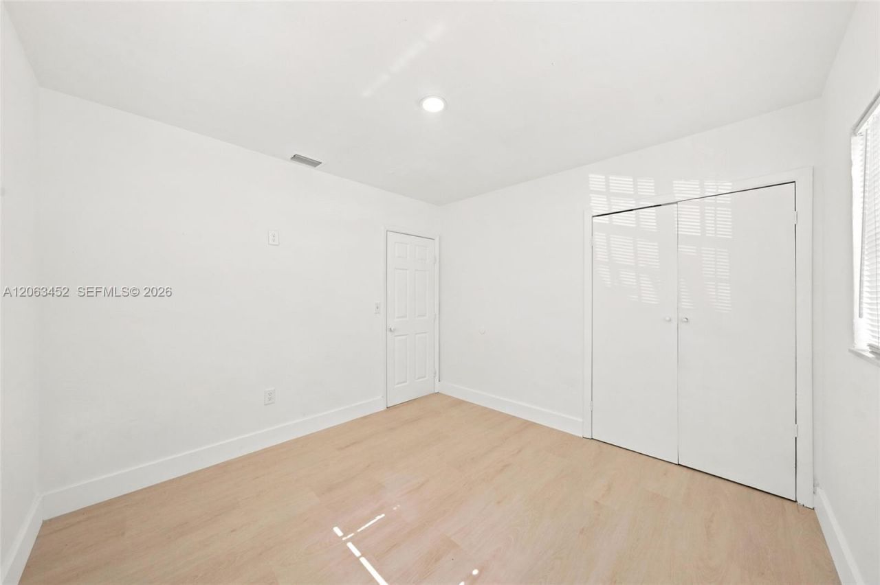 1172 NW 64th St, Unit 1172, Miami, FL 33150 Photo