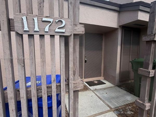1172 NW 122nd Ter , Pembroke Pines, FL 33026