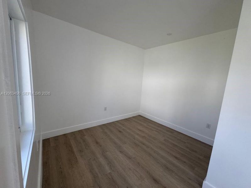 670 NE 166th St, Unit front, Miami, FL 33162 Photo