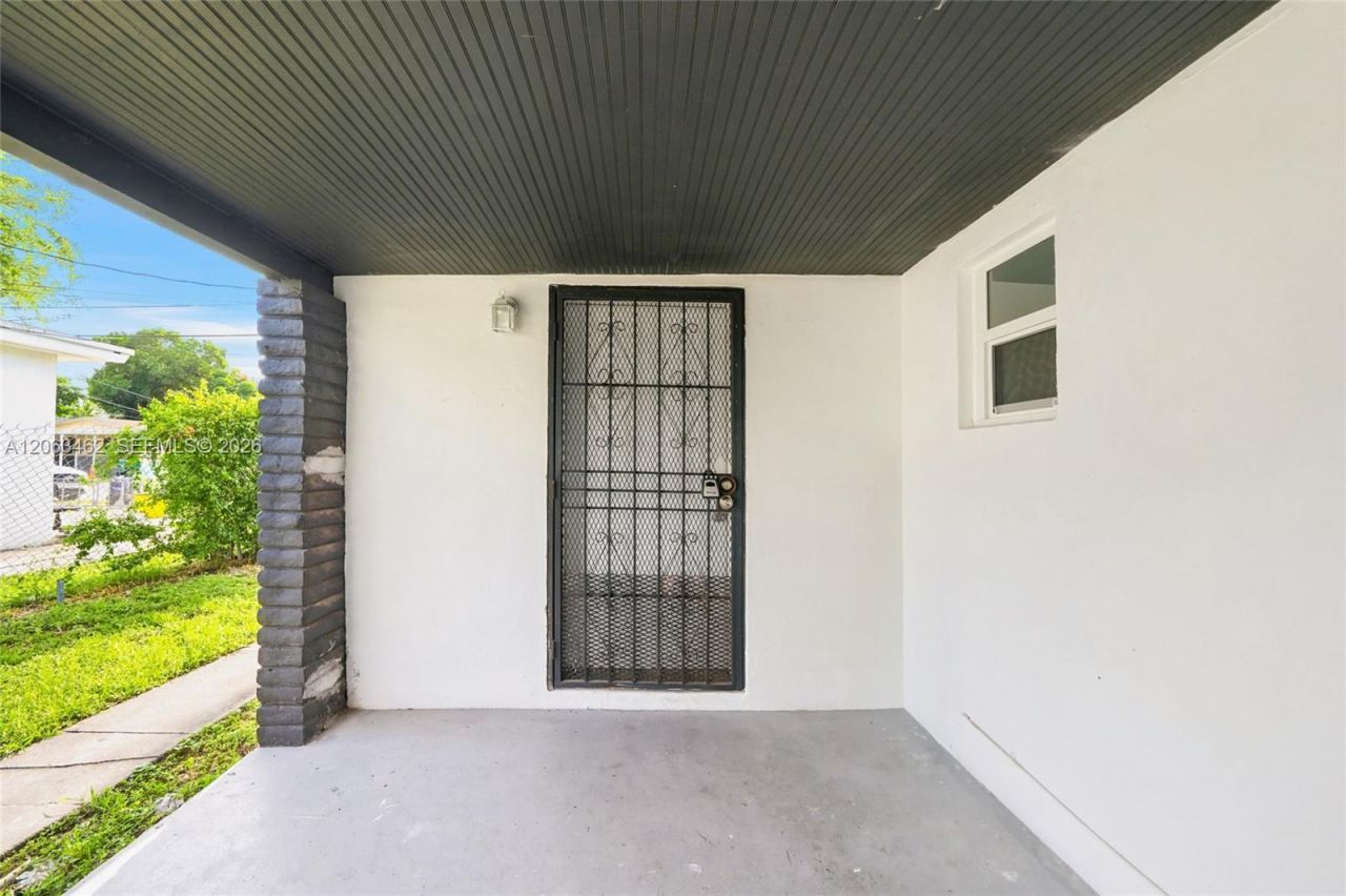 6920 NW 6th Ct, Unit 2, Miami, FL 33150 Photo