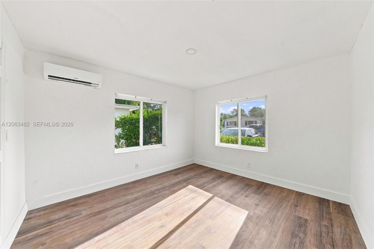6920 NW 6th Ct, Unit 2, Miami, FL 33150 Photo