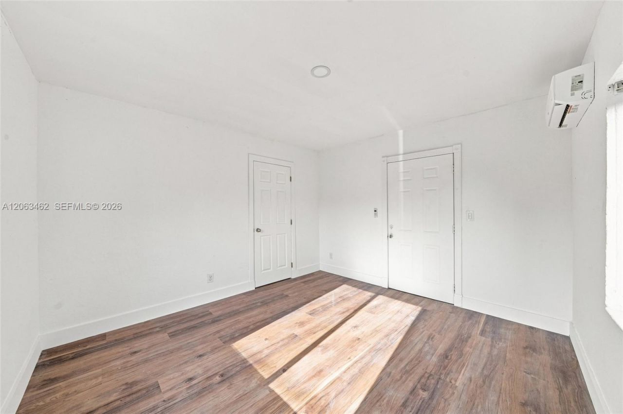 6920 NW 6th Ct, Unit 2, Miami, FL 33150 Photo