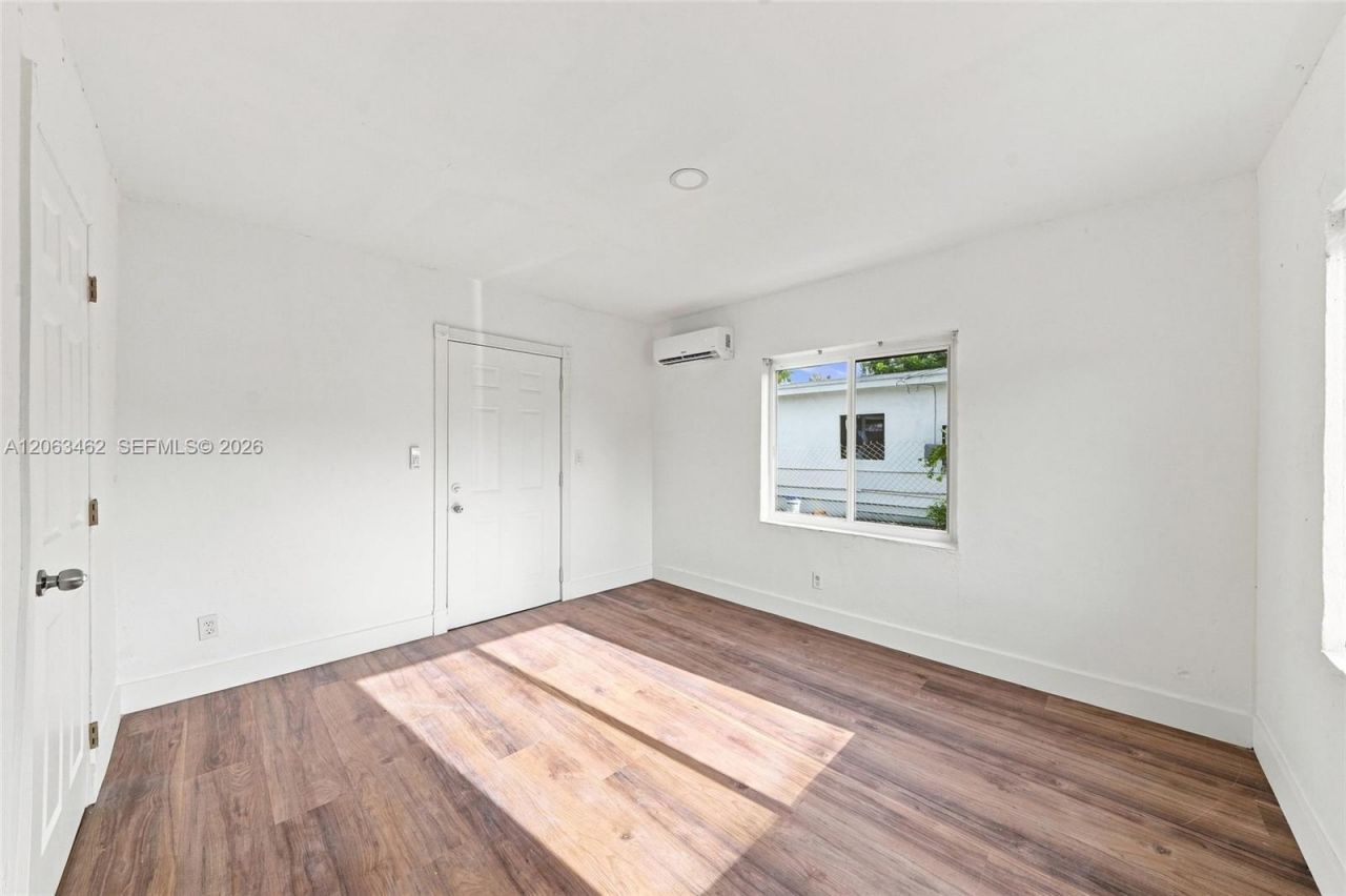 6920 NW 6th Ct, Unit 2, Miami, FL 33150 Photo