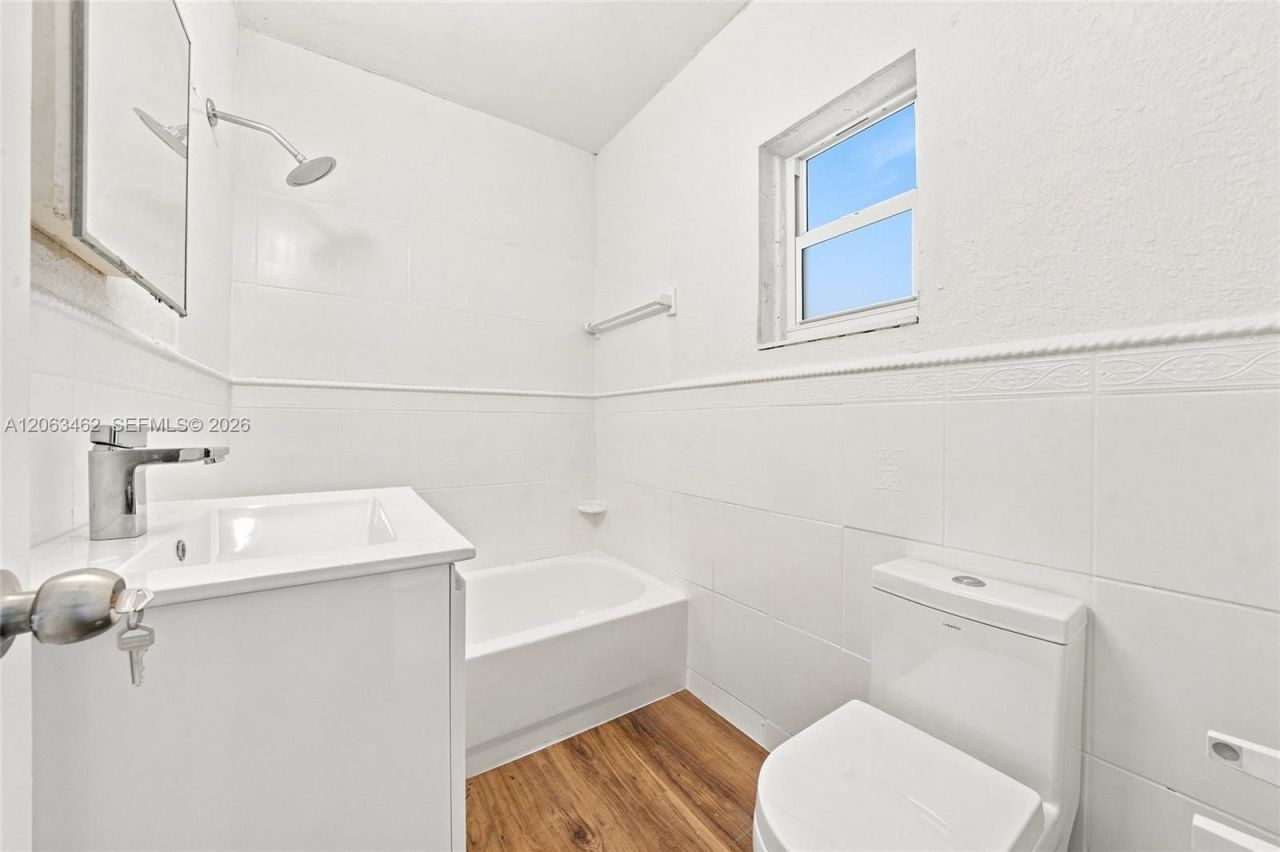 6920 NW 6th Ct, Unit 2, Miami, FL 33150 Photo
