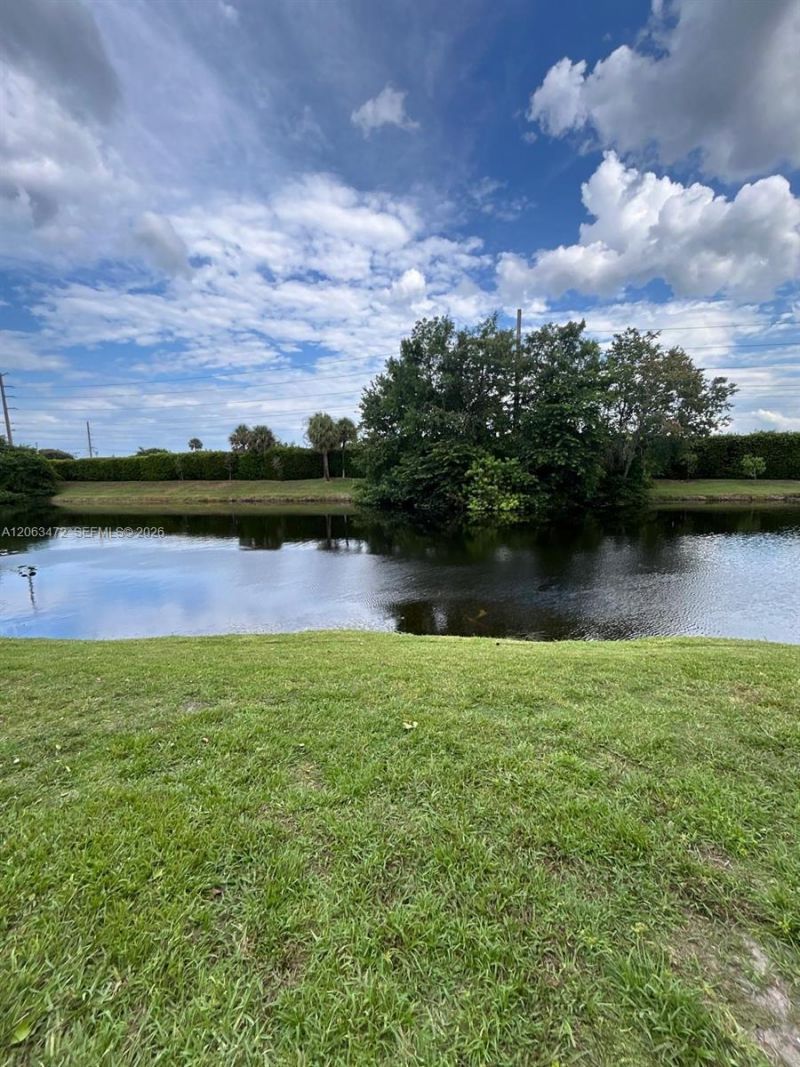 815 W Boynton Beach Blvd, Unit 5-103, Boynton Beach, FL 33426 Photo