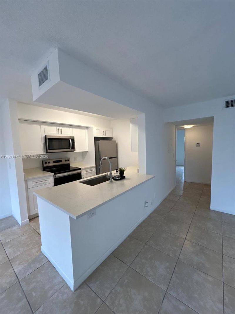 815 W Boynton Beach Blvd, Unit 5-103, Boynton Beach, FL 33426 Photo
