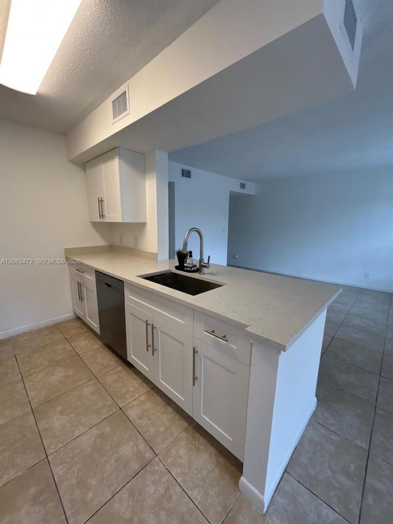815 W Boynton Beach Blvd, Unit 5-103, Boynton Beach, FL 33426 Photo