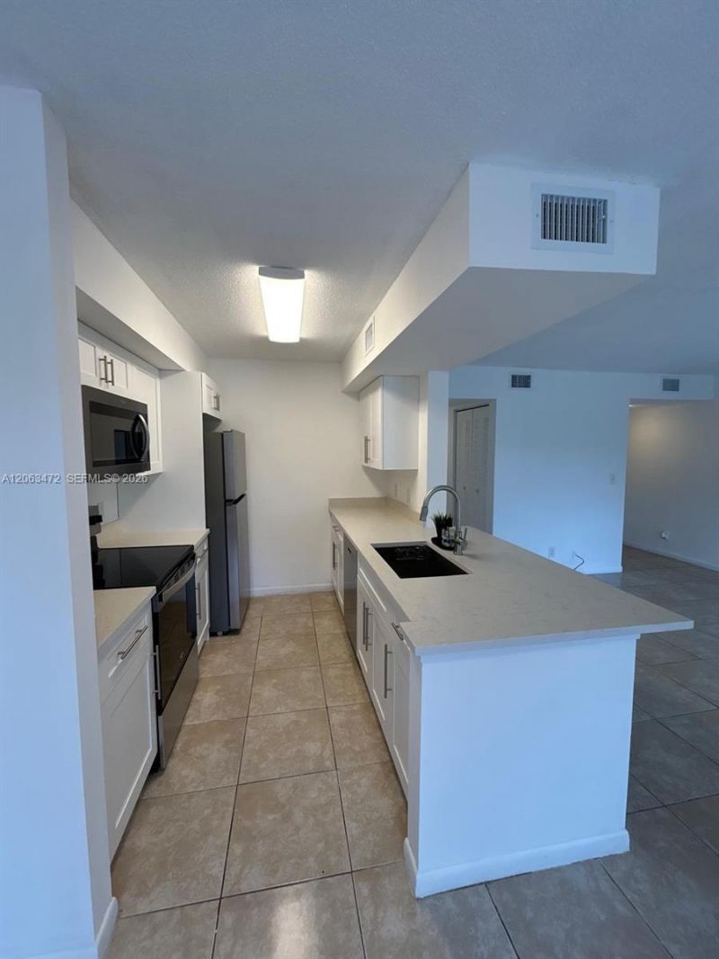 815 W Boynton Beach Blvd, Unit 5-103, Boynton Beach, FL 33426 Photo