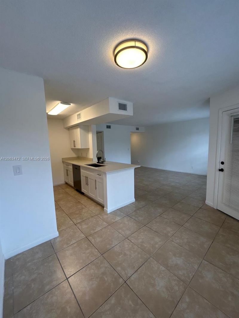 815 W Boynton Beach Blvd, Unit 5-103, Boynton Beach, FL 33426 Photo