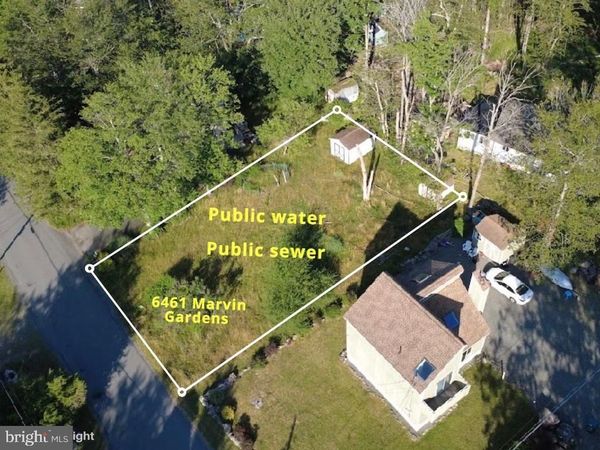 6461 MARVIN GARDENS, TOBYHANNA, PA 18466